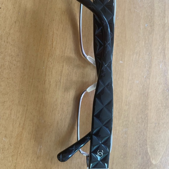 Chanel eyeglasses with case. AC7873225 - Picture 2 of 6